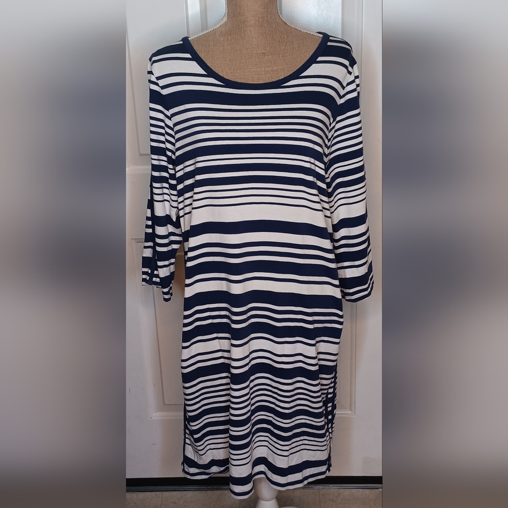 Tommy Bahama Navy and White Dress Size L